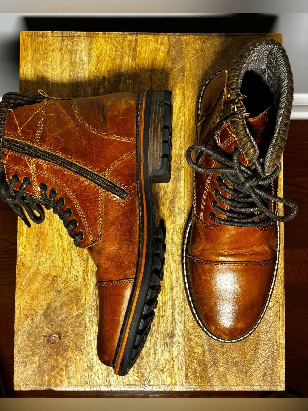 Crevo Camden Brown Leather Lace-Up Boots Size 9.5 US